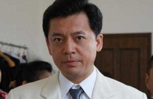 何政军家庭背景,出身名门，演艺事业璀璨人生