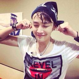 2017网红照片男,青春洋溢的帅气男生