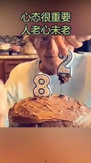 28岁生日快乐图片,青春绽放，岁月如歌